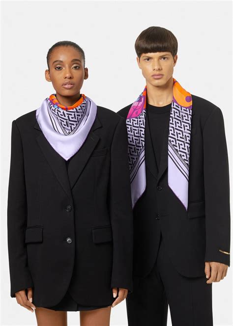 Versace Cravates, Écharpes et Foulards Homme 